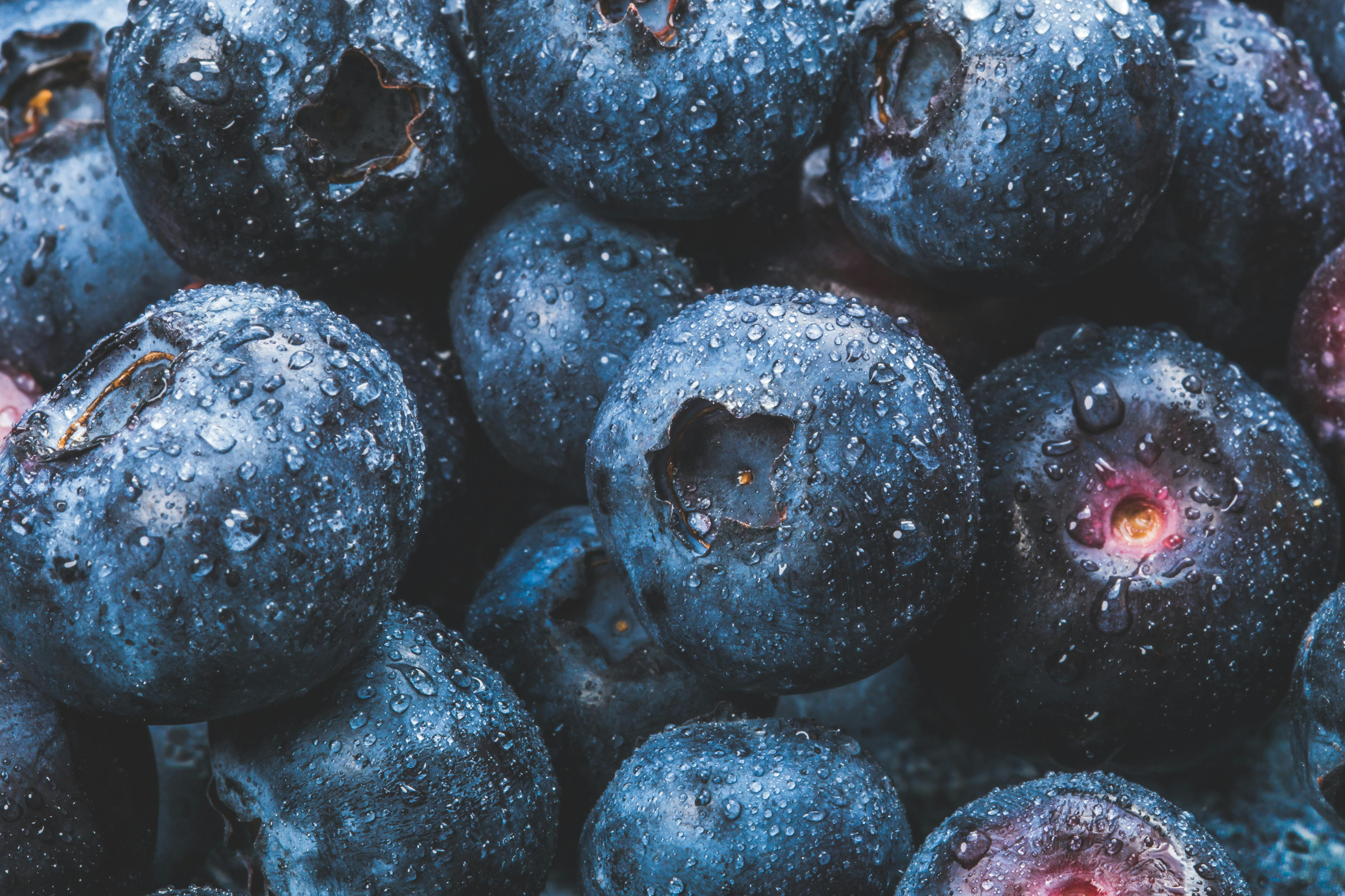 Practical Ways to Improve Your Diet and Wellness in 2025